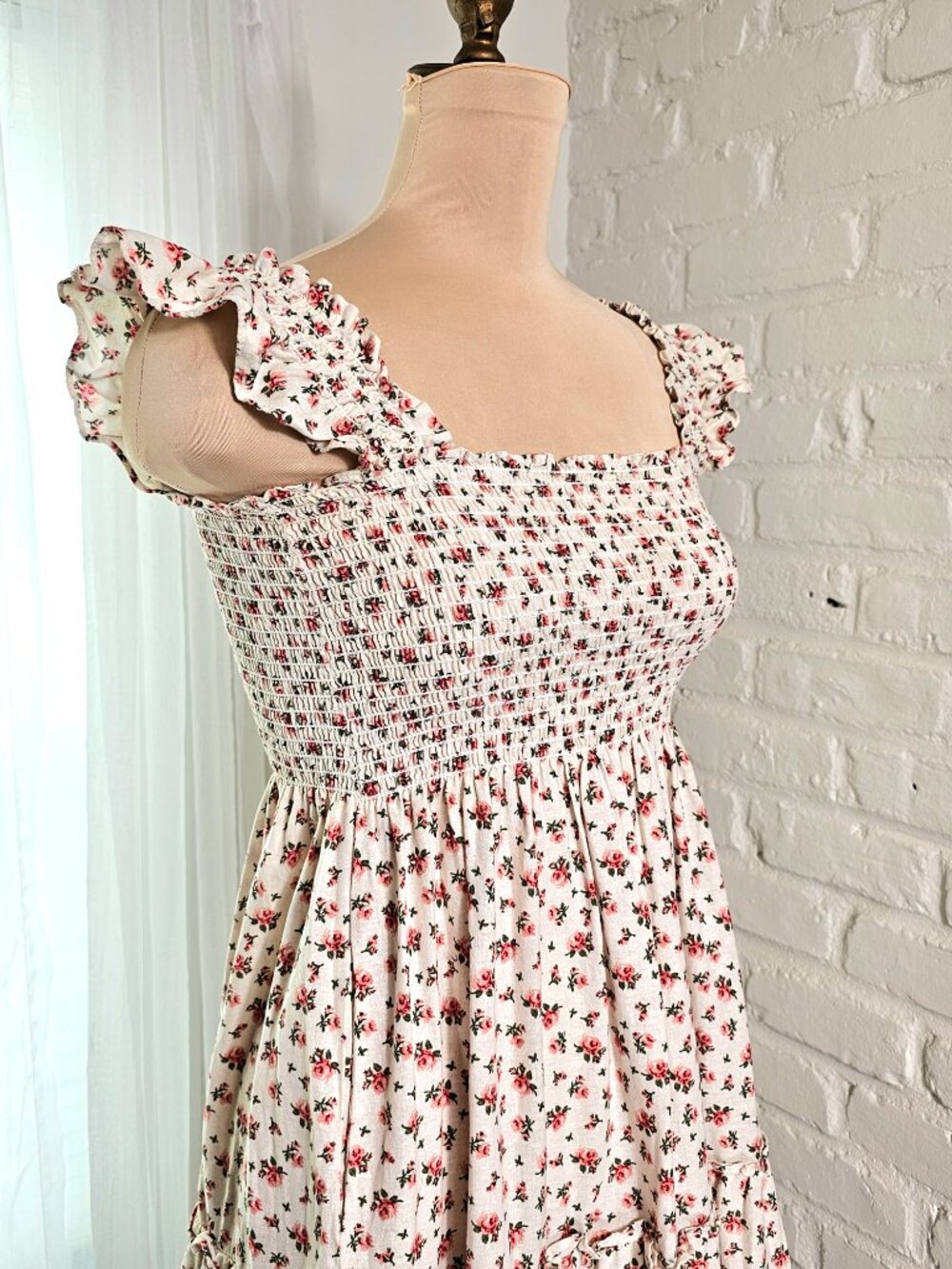 O.P.T. Smocked Floral Midi Dress Pink Ditzy Print Tiered Dress Pockets Size L - Picture 5 of 9